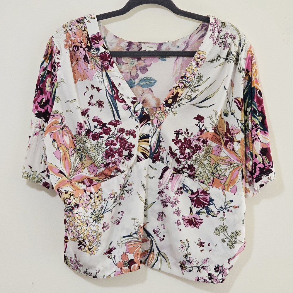 Tiny Adelaide Blouse Size XL - Picture 3 of 9